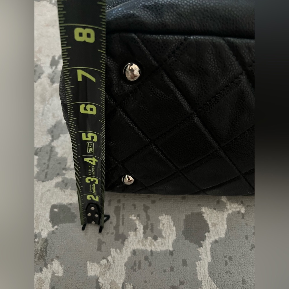 Chanel large caviar tote - Picture 11 of 12
